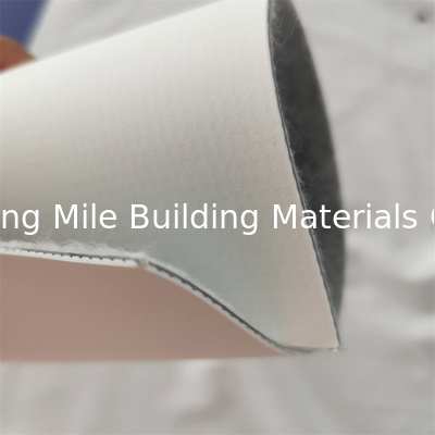 1.5mm Welding Polymeric Reinforced PVC Membrane With Fleece For Adhered Roof Waterproofing with 2 Sides Overlap